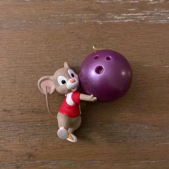 1996 Hallmark Keepsake Vintage "Bowl 'Em Over" Mouse Ornament - Picture 6 of 14